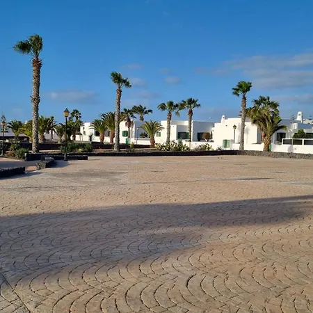 Isabel Maria Playa Blanca